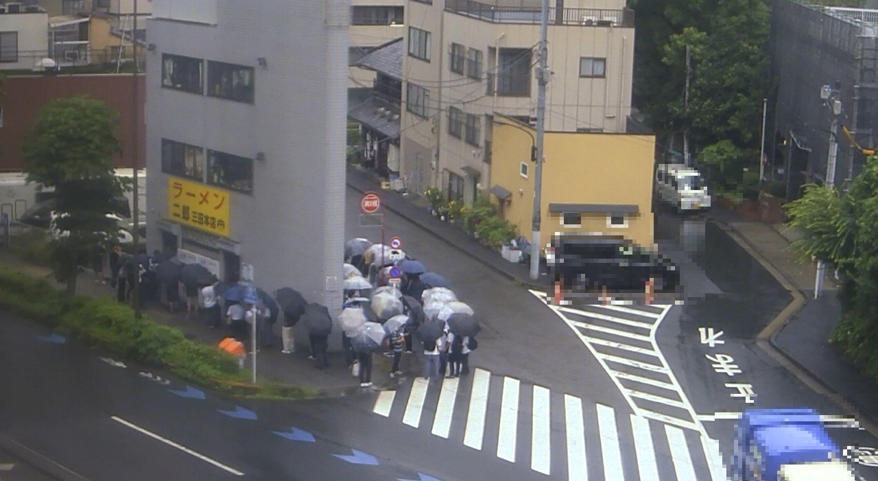 2024年7月12日ラーメン二郎三田本店の並び