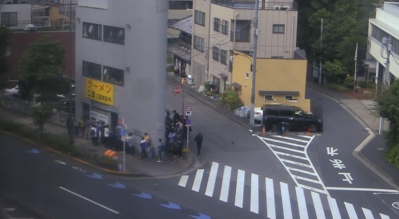 2024年11月1日ラーメン二郎三田本店の並び