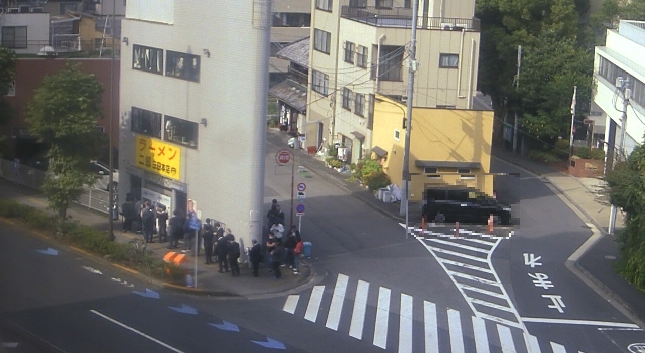 2024年11月6日ラーメン二郎三田本店の並び