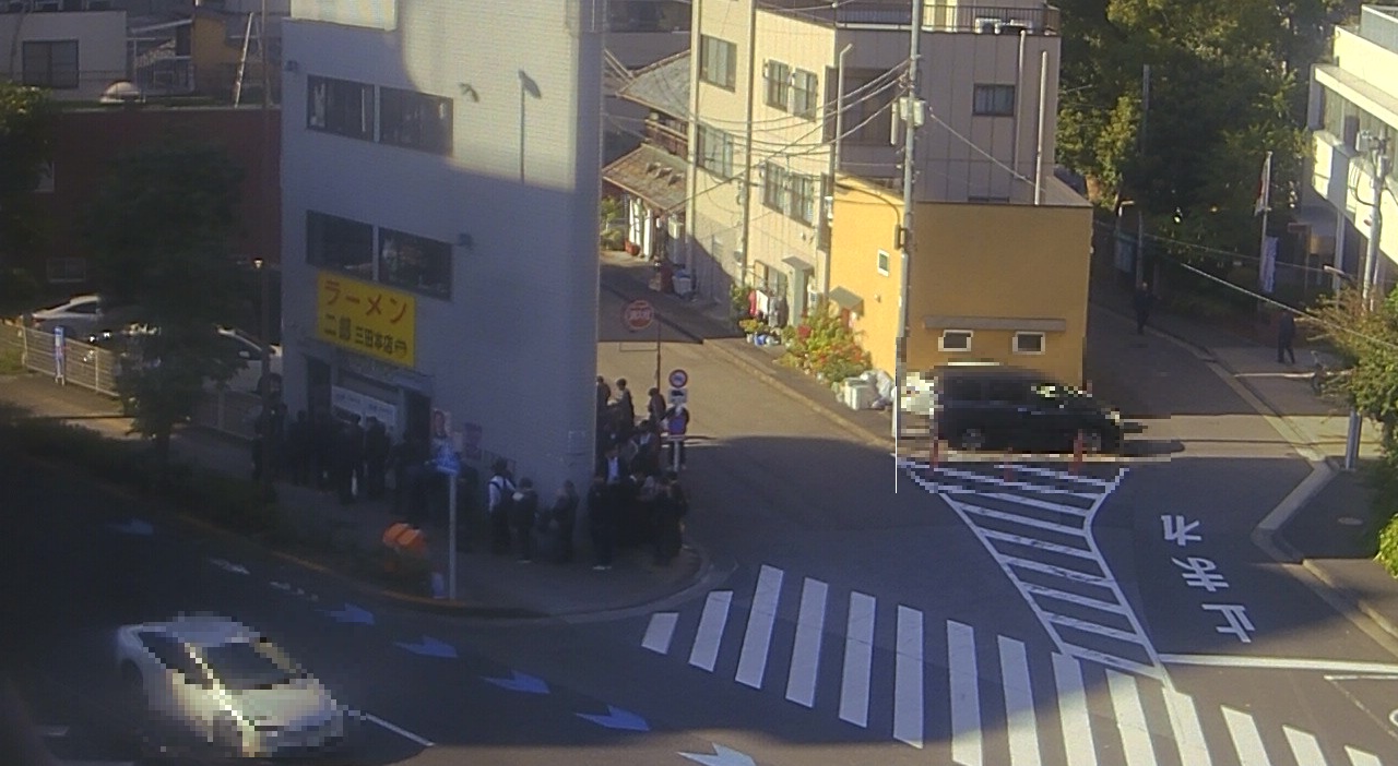 2024年11月8日ラーメン二郎三田本店の並び