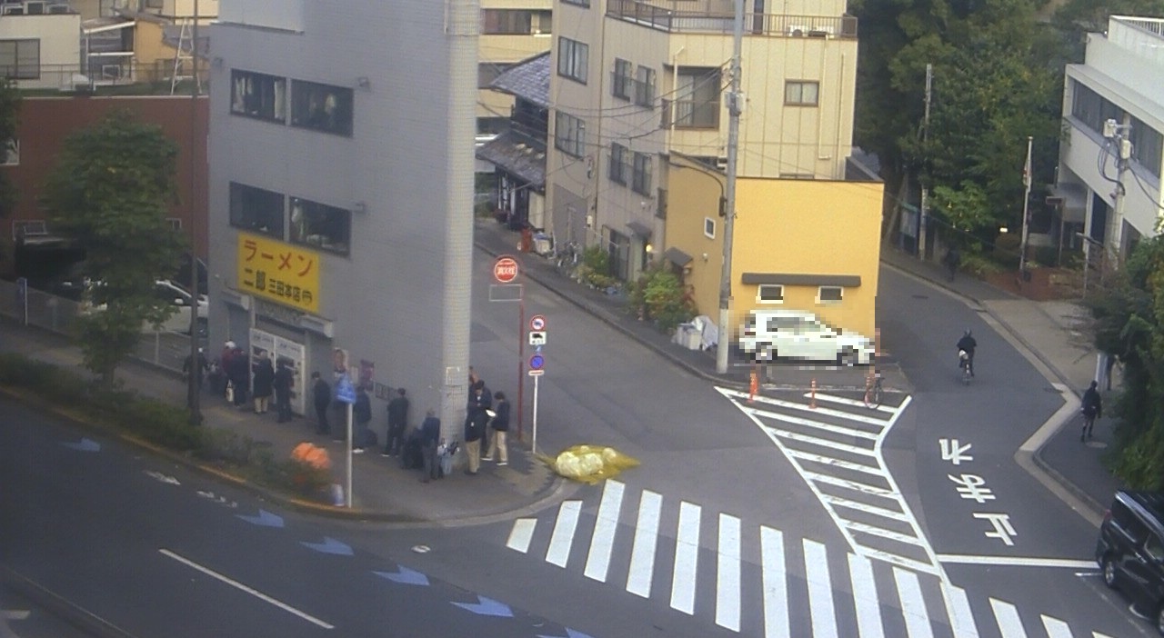 2024年11月19日ラーメン二郎三田本店の並び