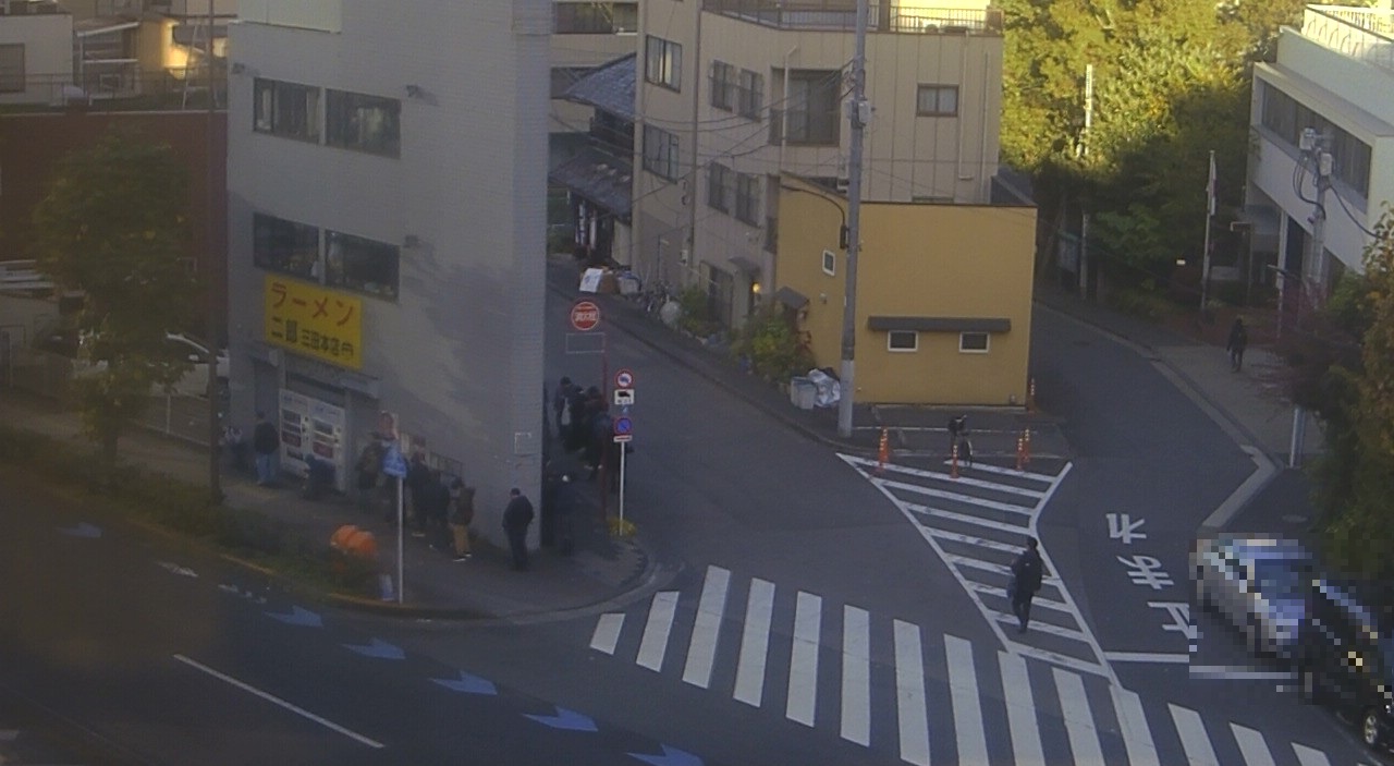 2024年12月6日ラーメン二郎三田本店の並び