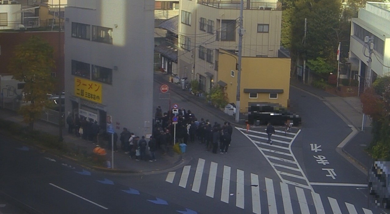 2024年12月28日ラーメン二郎三田本店の並び