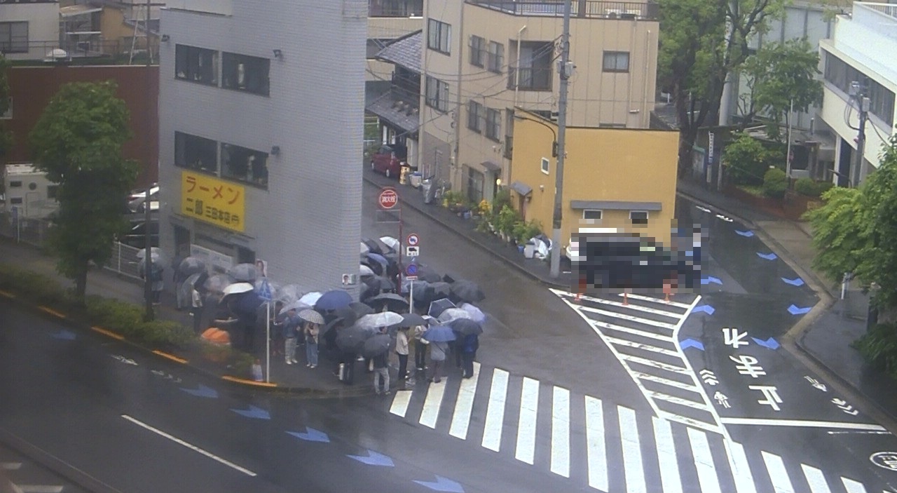 2025年5月17日ラーメン二郎三田本店の並び