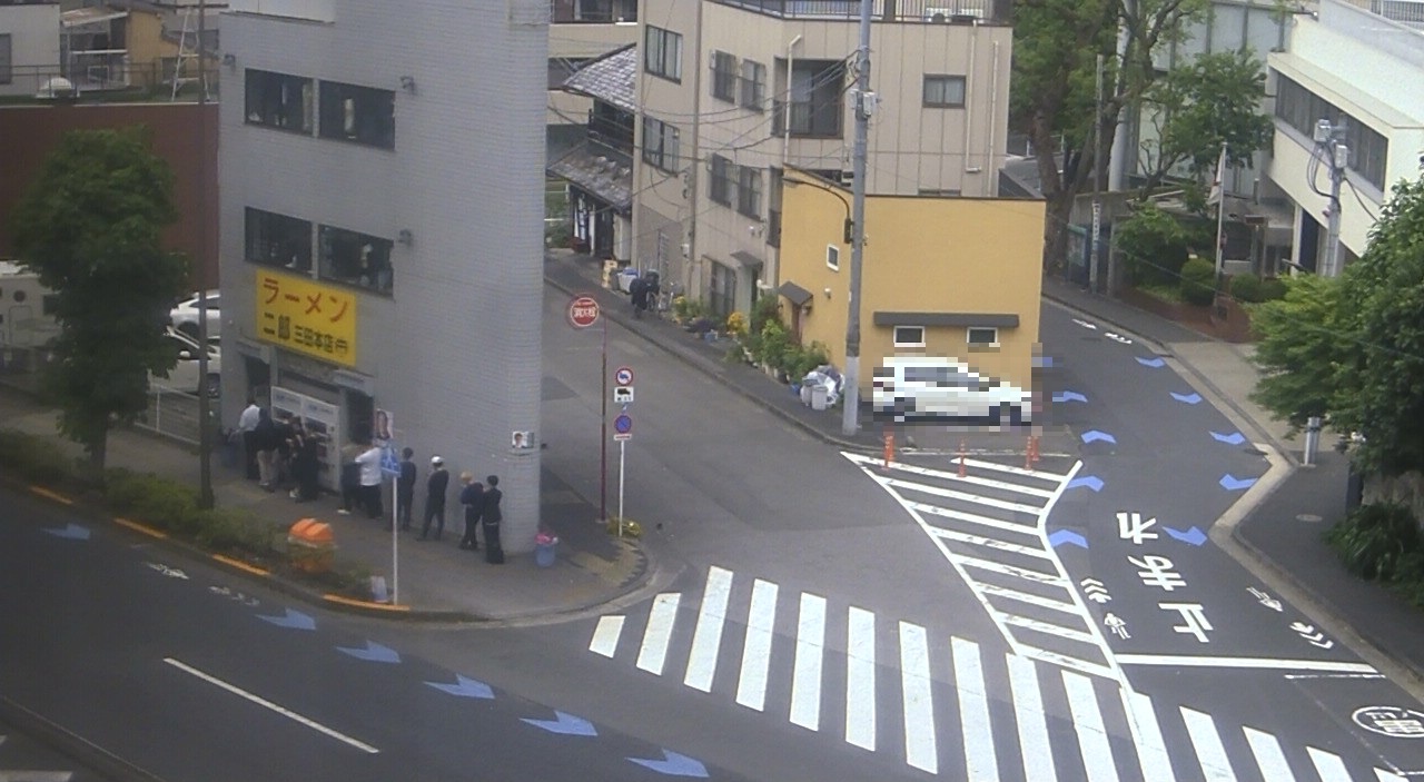 2025年5月19日ラーメン二郎三田本店の並び