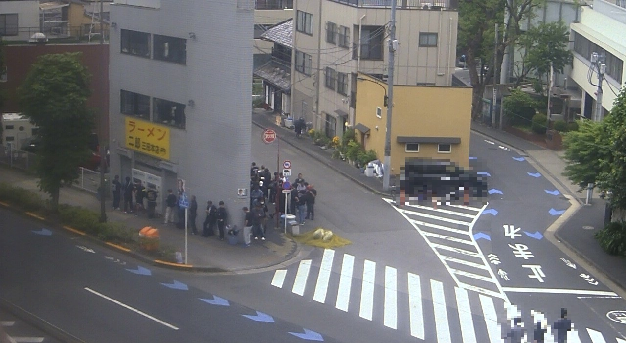 2025年5月24日ラーメン二郎三田本店の並び