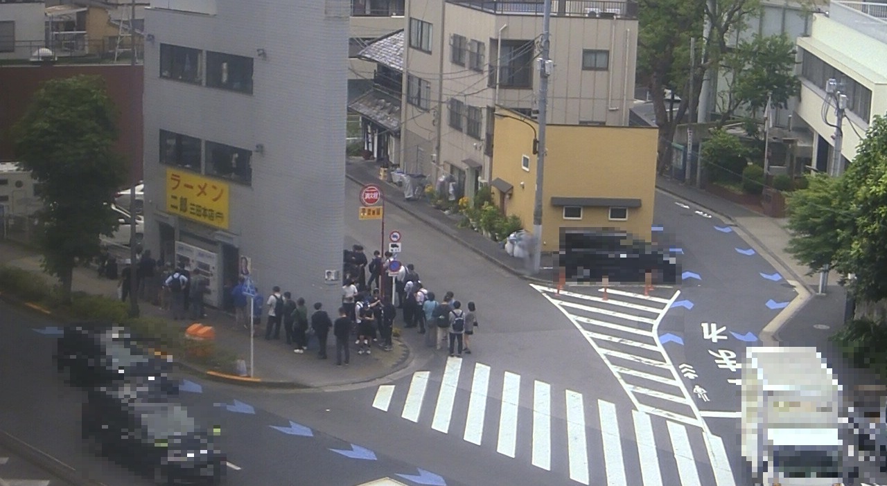 2025年5月29日ラーメン二郎三田本店の並び