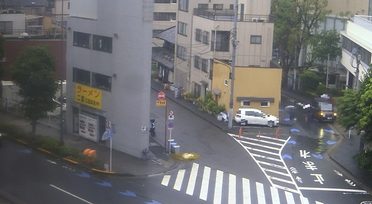 2025年6月11日ラーメン二郎三田本店の並び