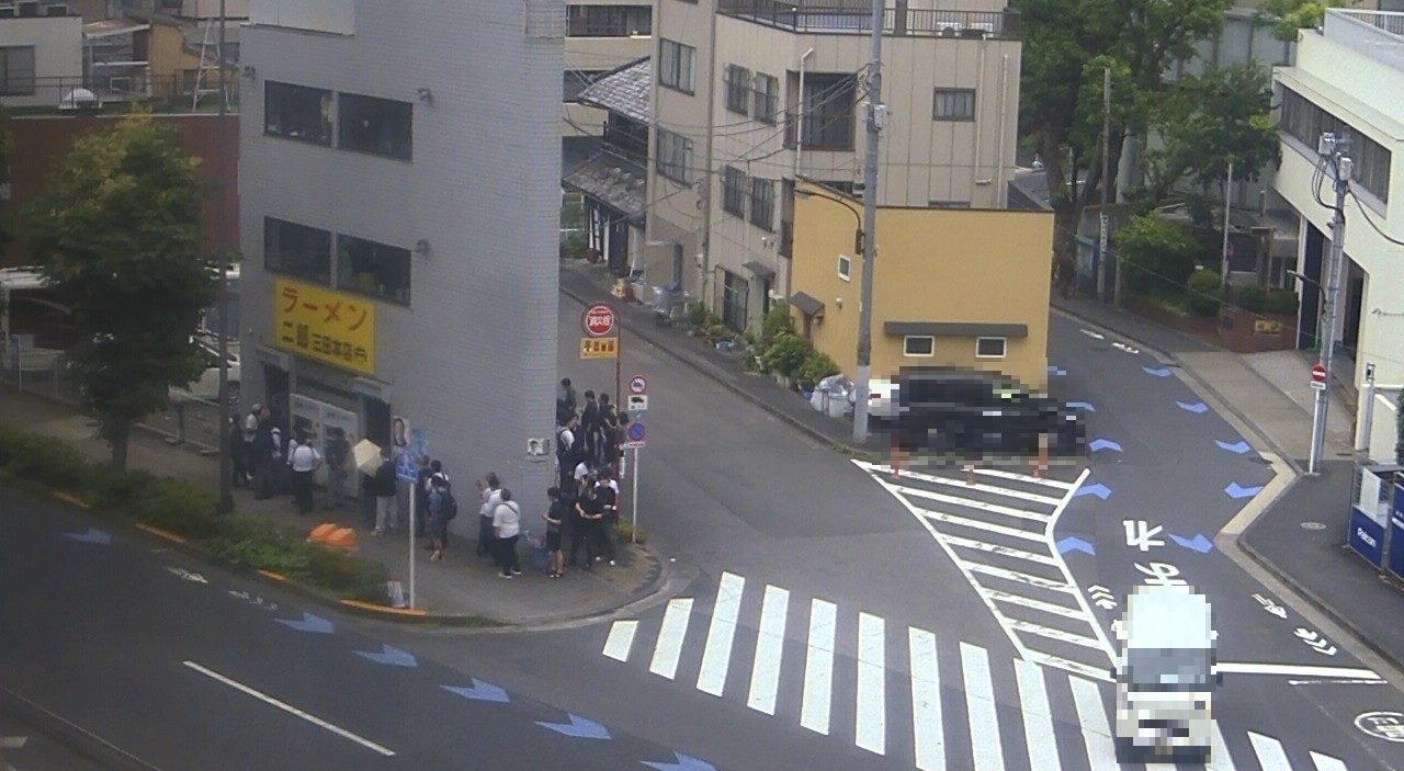 2025年7月11日ラーメン二郎三田本店の並び