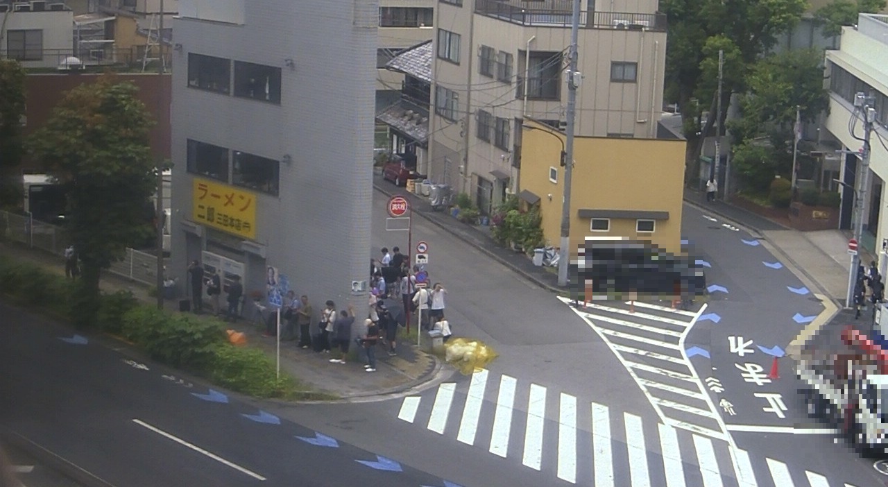 2025年9月20日ラーメン二郎三田本店の並び
