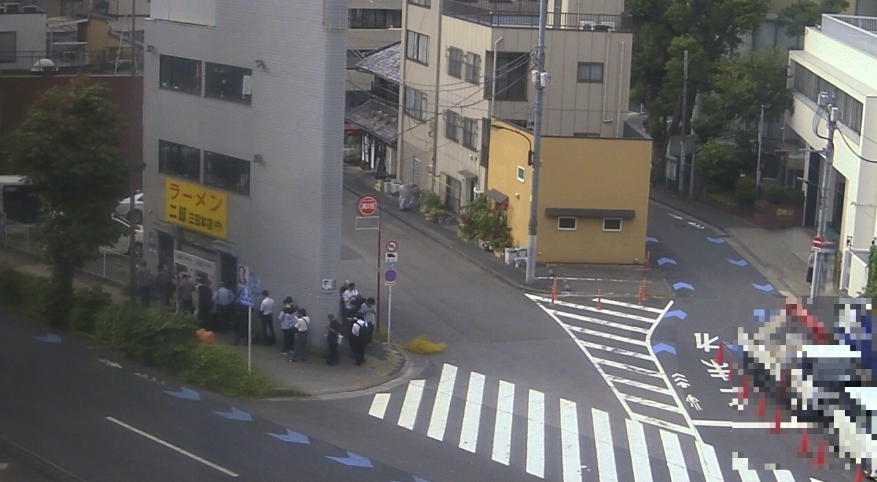 2025年10月7日ラーメン二郎三田本店の並び