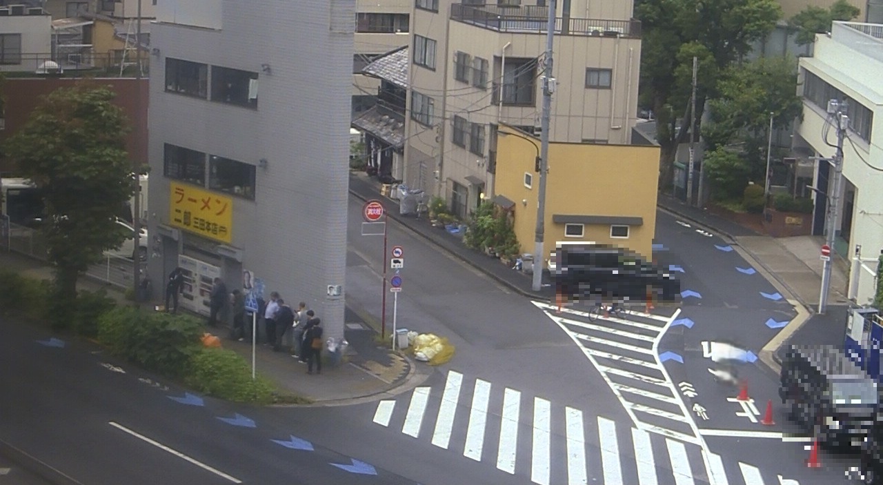 2025年10月15日ラーメン二郎三田本店の並び