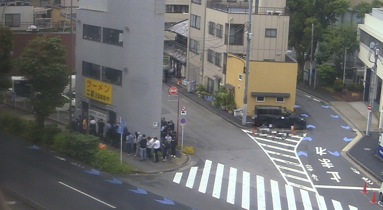 2025年10月20日ラーメン二郎三田本店の並び