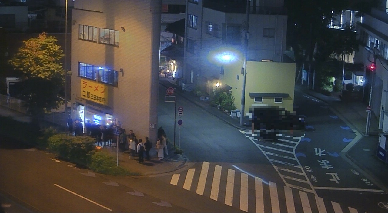 2025年10月30日ラーメン二郎三田本店の並び