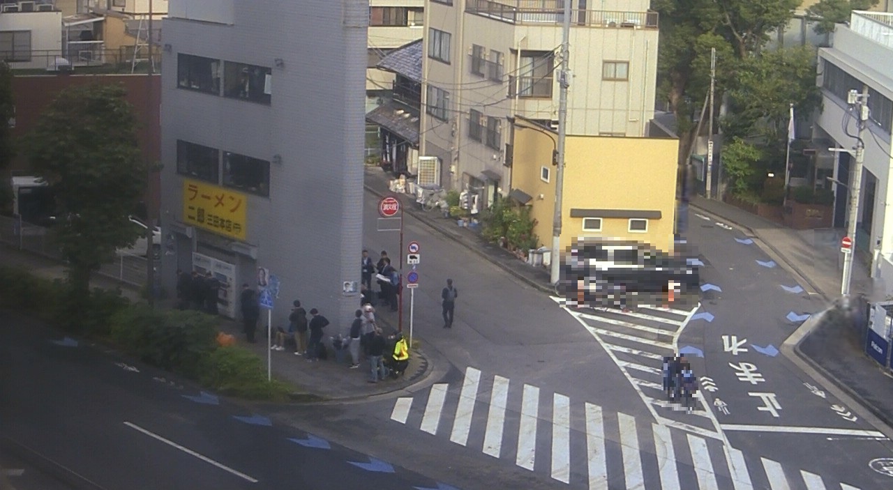 2025年10月31日ラーメン二郎三田本店の並び