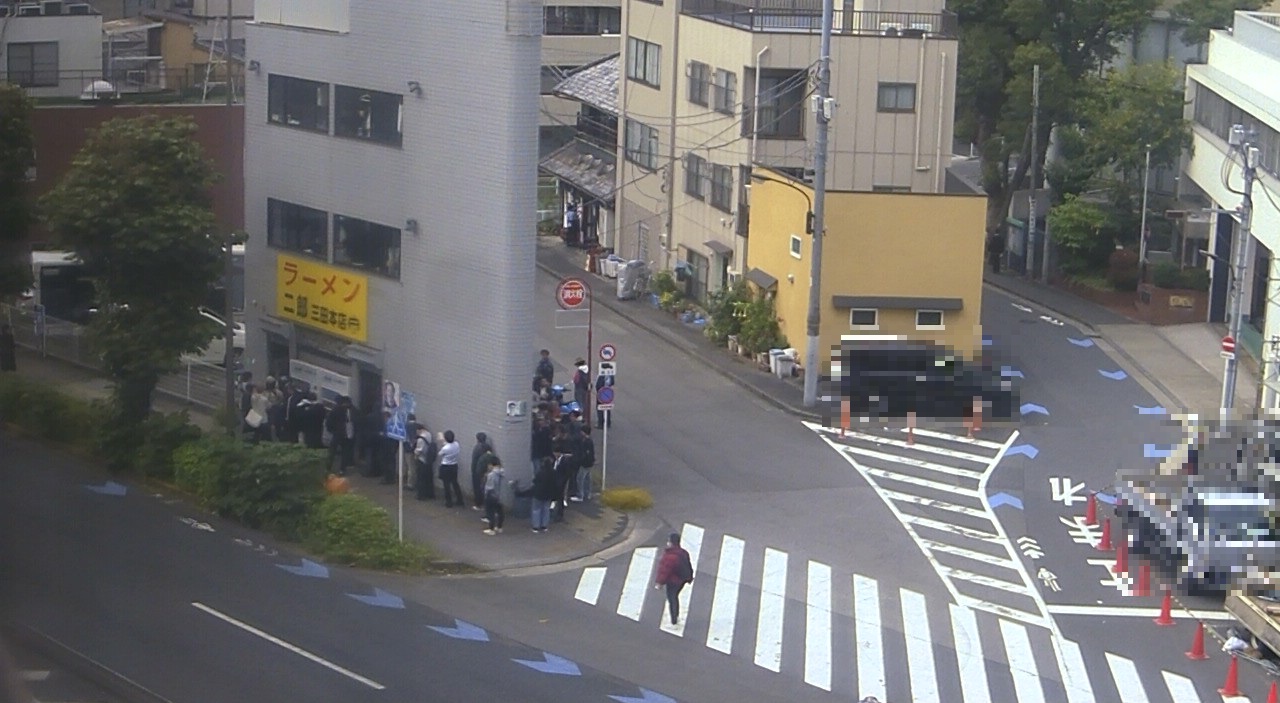 2025年11月6日ラーメン二郎三田本店の並び