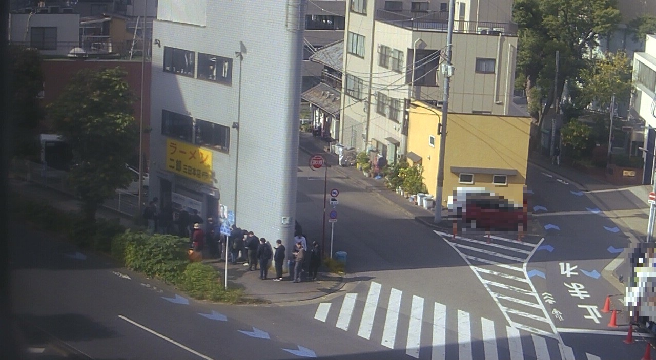 2025年11月19日ラーメン二郎三田本店の並び