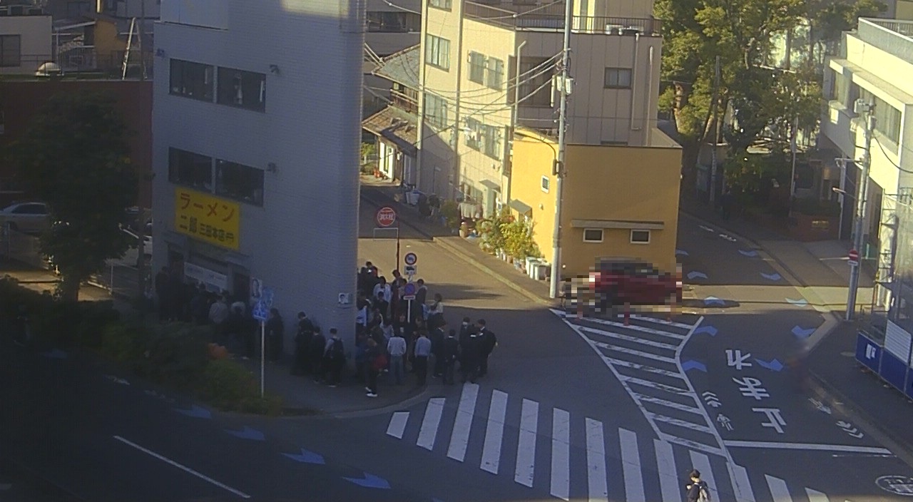 2025年11月22日ラーメン二郎三田本店の並び