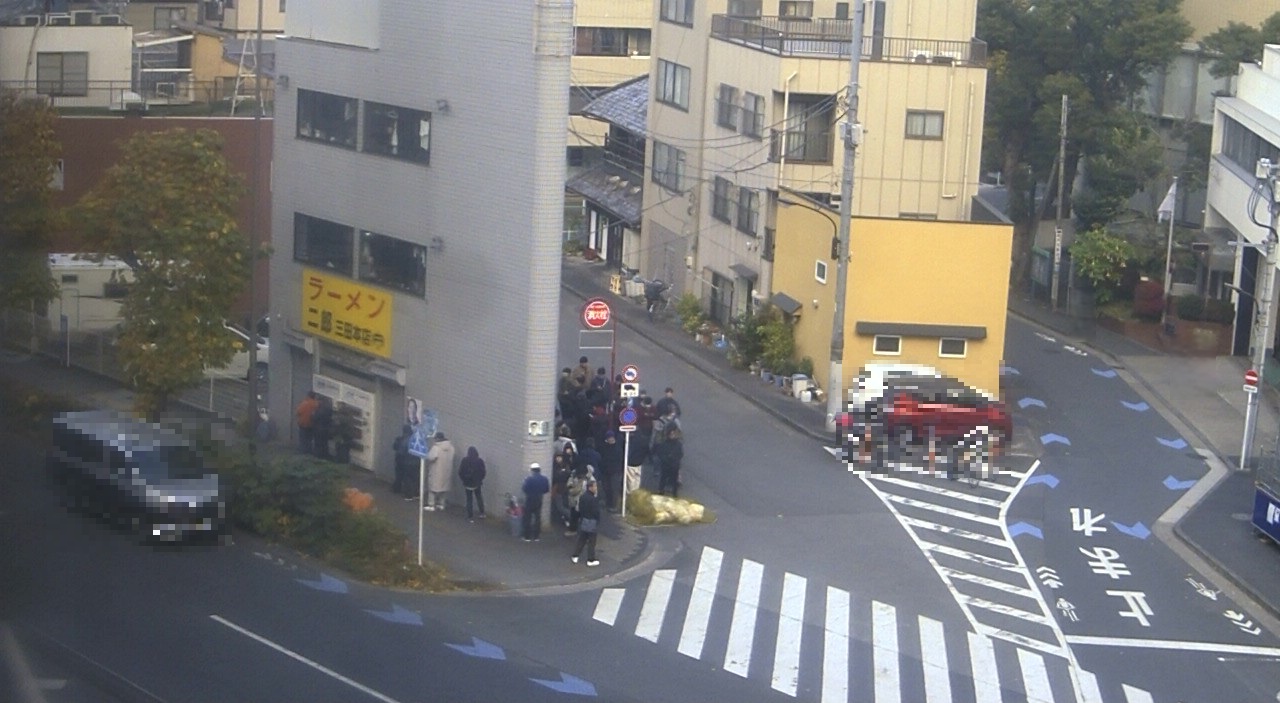 2025年12月13日ラーメン二郎三田本店の並び