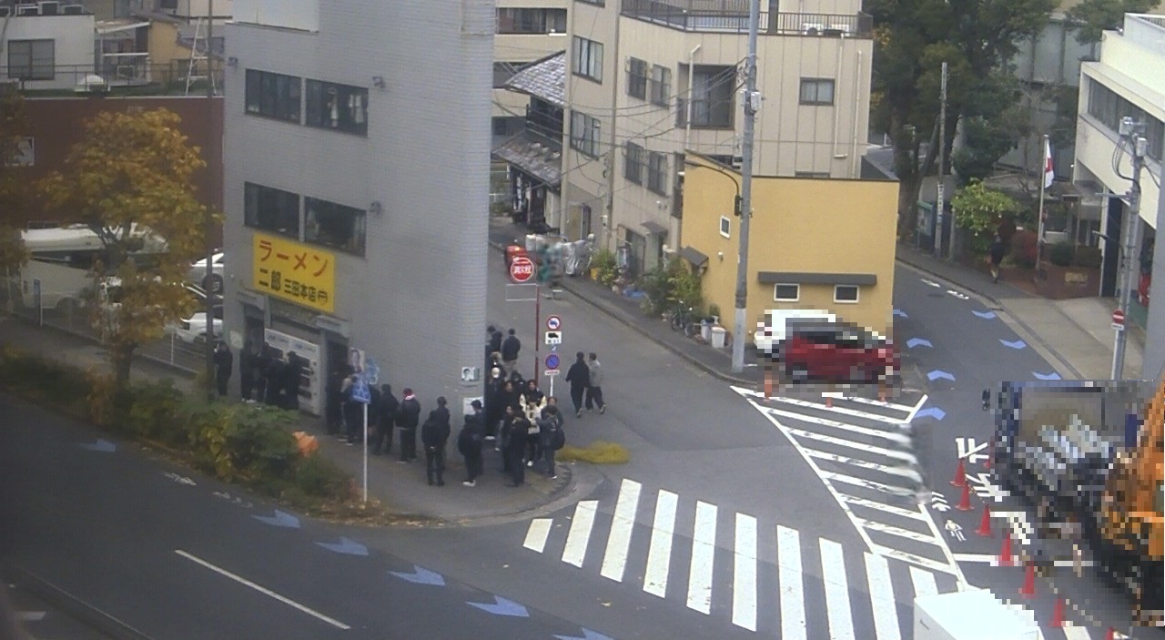 2025年12月23日ラーメン二郎三田本店の並び