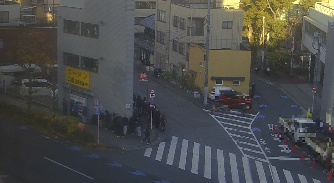 2026年1月5日ラーメン二郎三田本店の並び