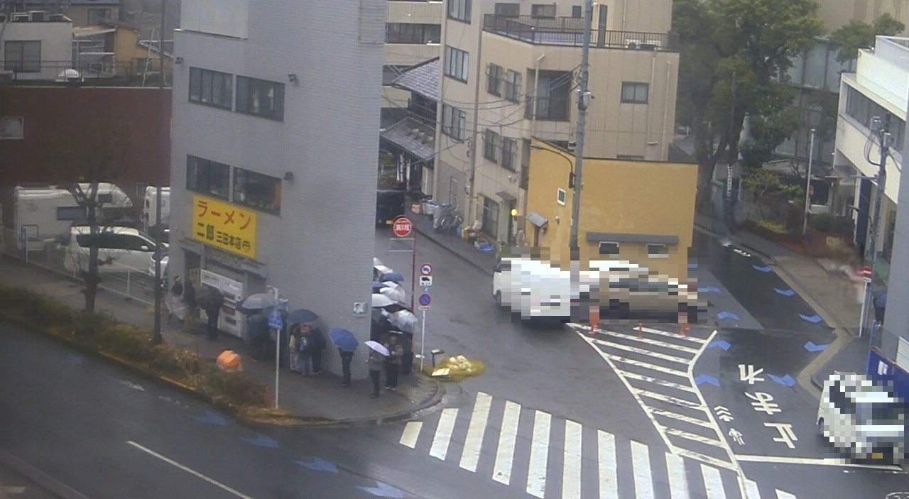 2026年2月25日ラーメン二郎三田本店の並び