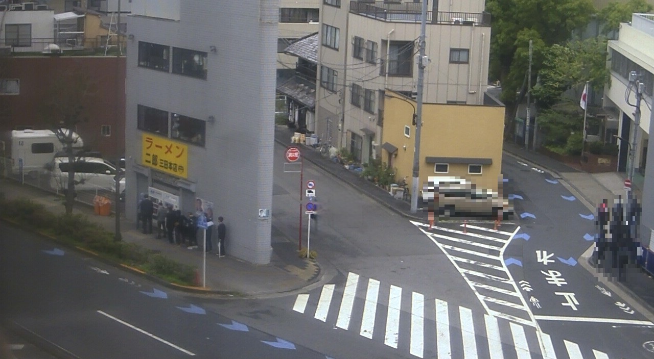 2026年4月10日ラーメン二郎三田本店の並び