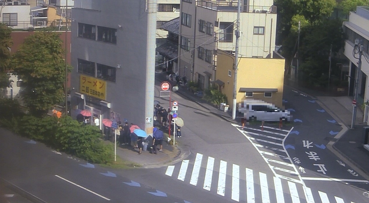 2026年8月7日ラーメン二郎三田本店の並び