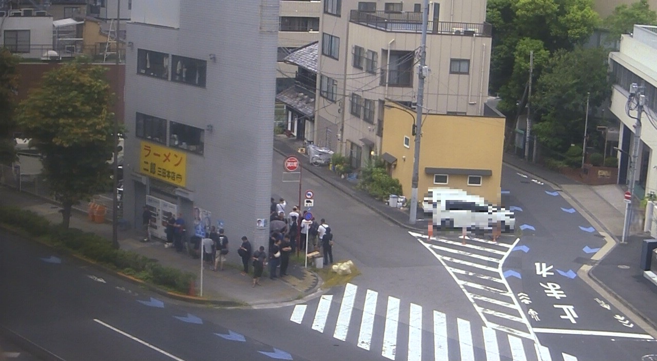 2026年8月29日ラーメン二郎三田本店の並び