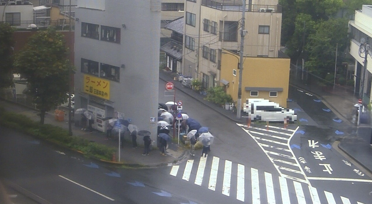2026年9月12日ラーメン二郎三田本店の並び
