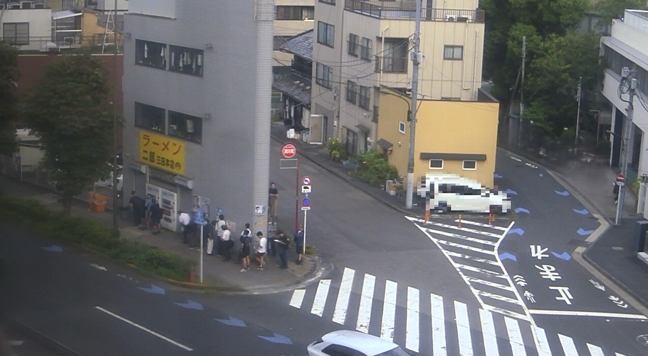 2026年9月25日ラーメン二郎三田本店の並び
