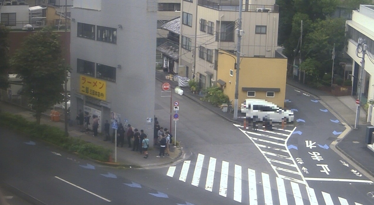 2026年10月2日ラーメン二郎三田本店の並び