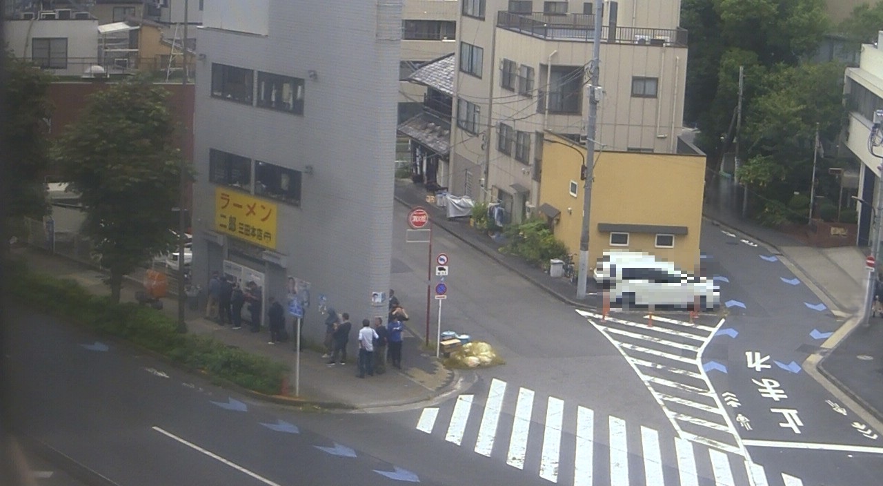 2026年10月7日ラーメン二郎三田本店の並び